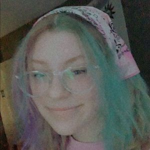 Meet your Posher, Aden